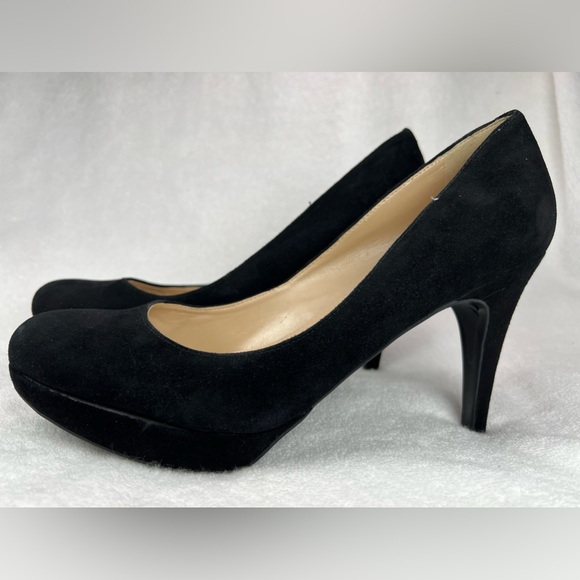 Marc Fisher black platform suede heels EUC - Picture 2 of 6